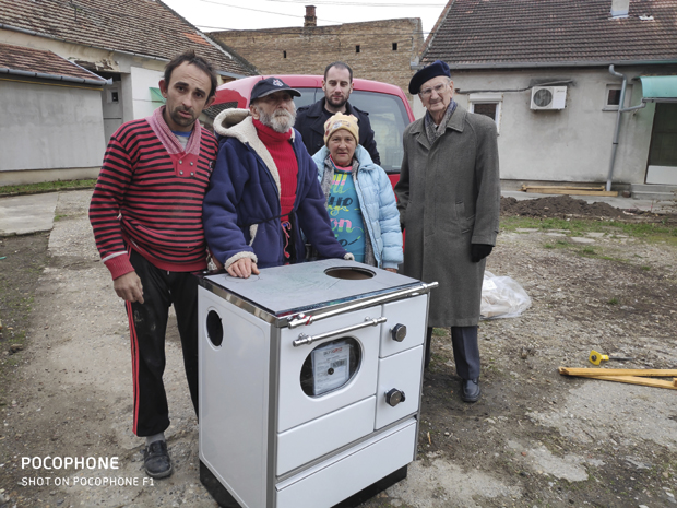 Грмело је кад је Џиги Бау продавао Новости“: Како је најстарији колпортер у Србији умало страдао од бритве бесног ривала 